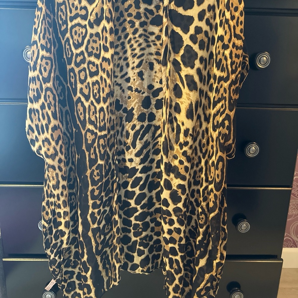 Lightweight animal print  Kimono NWOT
